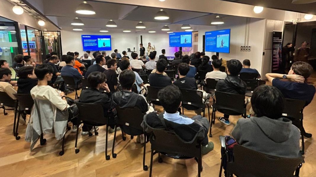AWS UG HK Meetup – User Group Meetup (October 2024) AWS UG HK Meetup – User Group Meetup (October 2024)